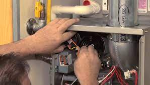 Fix4U Repairs' technicians fixing AC Fuses which are Keep Blowing problem in GTA  