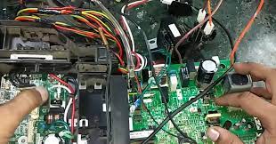 Fix4U Repairs' technicians fixing ac electrical problem in GTA