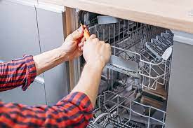 Fix4U Repairs technicians are solving the problem of dishwasher door not latch in GTA