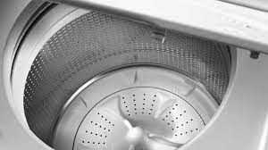 Fix4U Repairs' technicians fixing  washing machine spinner not spinning properly problem in GTA  